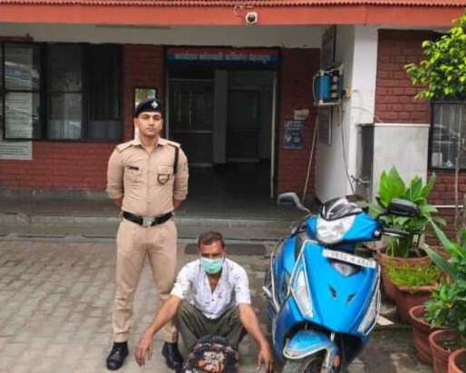 मंशा देवी क्षेत्र में बड़ी कार्रवाई: हीरो मेस्ट्रो से 35 हजार रुपये का गांजा बरामद, अनिल नाथ गिरफ्तार