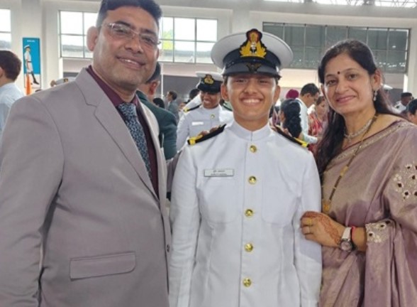 बागेश्वर की बेटी श्रुति असवाल बनीं भारतीय नौसेना में लेफ्टिनेंट, उत्तराखंड का मान बढ़ाया