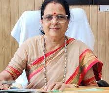 महिला अधिकारी के साथ छेड़छाड़ और मारपीट: आरोपी के खिलाफ कड़ी कार्रवाई की मांग