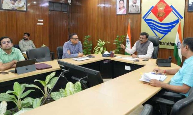 मुख्य सचिव ने बैराज व चेकडैम निर्माण की समीक्षा की, 5 वर्षीय योजना तैयार करने के निर्देश