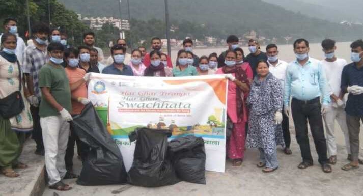 स्वच्छता के साथ देशभक्ति का संगम: मुनि की रेती नगर पालिका ने चलाया विशेष अभियान