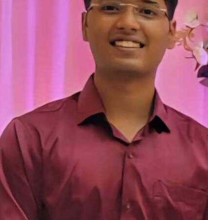 सुल्तानपुर के डॉ. अमोल ने NEET PG में 410 रैंक हासिल कर जिले को दिलाया गौरव