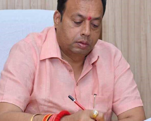 मौसम की मार: चारधाम यात्रा पर लगा प्रतिबंध, हेमंत द्विवेदी ने जारी किया सुरक्षा संदेश
