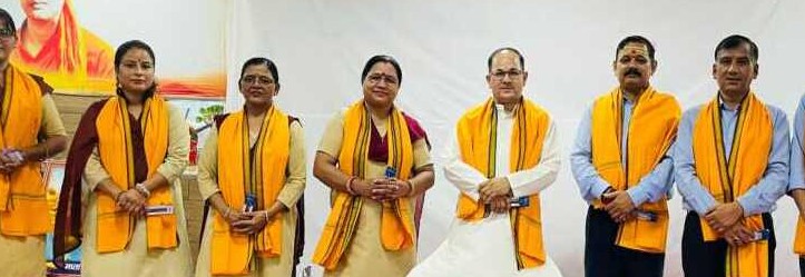 ऋषिकेश: हिंदी दिवस पर सरस्वती विद्या मंदिर में आयोजित हुआ विशेष कार्यक्रम, शिक्षकों को किया गया सम्मानित