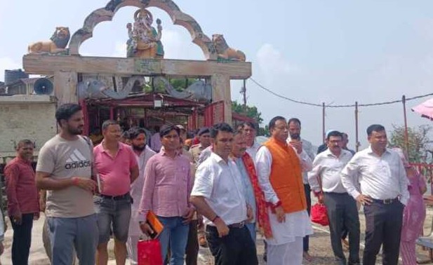 नवरात्र से पहले बीकेटीसी अध्यक्ष ने मां चंडी देवी मंदिर की व्यवस्थाओं का किया निरीक्षण