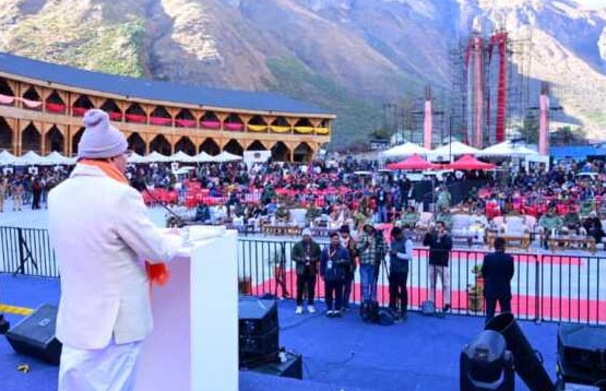 माणा गाँव में संपन्न हुआ देवभूमि सांस्कृतिक महोत्सव, सीएम धामी ने कहा- ‘सीमांत क्षेत्रों की अर्थव्यवस्था को मिलेगा बल’