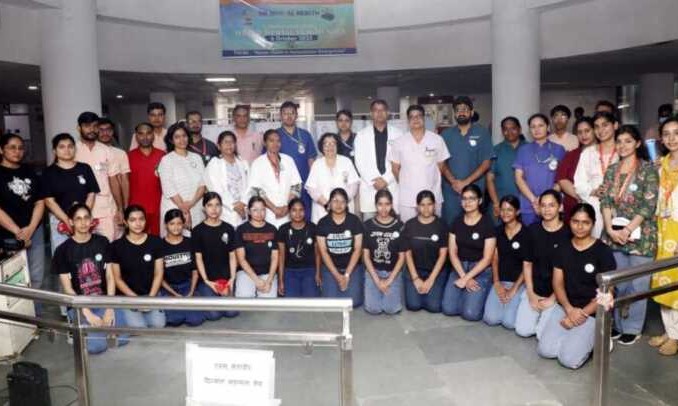 एम्स ऋषिकेश में मानसिक स्वास्थ्य सप्ताह का शुभारंभ, आपदा पीड़ितों पर लघु नाटक से दिखाई संवेदनशीलता।