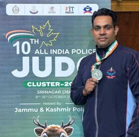 उत्तराखंड पुलिस के लिए गौरव का क्षण, पौड़ी के लविश कुंवर ने वुशु में हासिल किया दूसरा स्थान