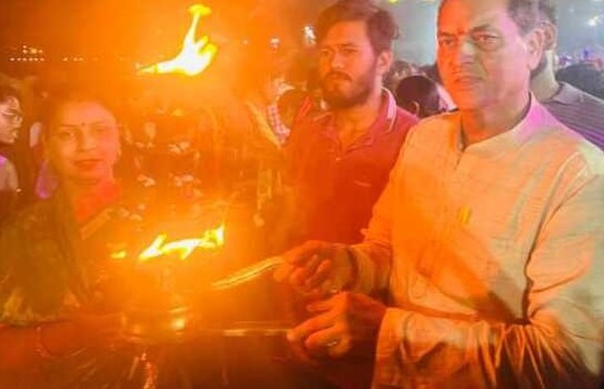 त्रिवेणी घाट पर गंगा आरती के साथ मनाया गया गृहमंत्री अमित शाह का जन्मदिन