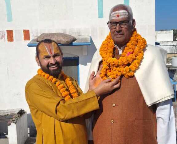 ऋषिकेश: केदारनाथ के वरिष्ठ पुरोहित पंडित श्रीनिवास पोस्ती का भव्य स्वागत, गोमुख संकल्प यात्रा के संरक्षक बने
