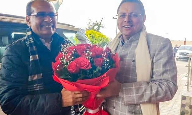 केंद्रीय मंत्री शिवराज सिंह चौहान के उत्तराखंड आगमन पर सीएम धामी ने किया स्वागत, गौचर में किसान दिवस में लेंगे भाग