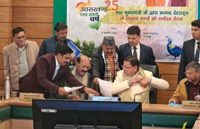 महापौर शम्भू पासवान ने सीएम धामी की बैठक में रखे ऋषिकेश के मुद्दे, वन भूमि प्रकरण और तटबंध निर्माण पर हुई चर्चा