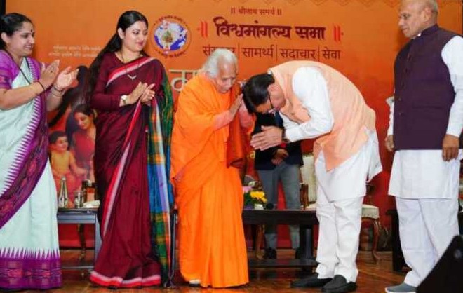 “मजबूत परिवार, मजबूत राष्ट्र” : मातृ संस्कार समागम में सीएम धामी ने मातृशक्ति को राष्ट्र निर्माण की धुरी बताया