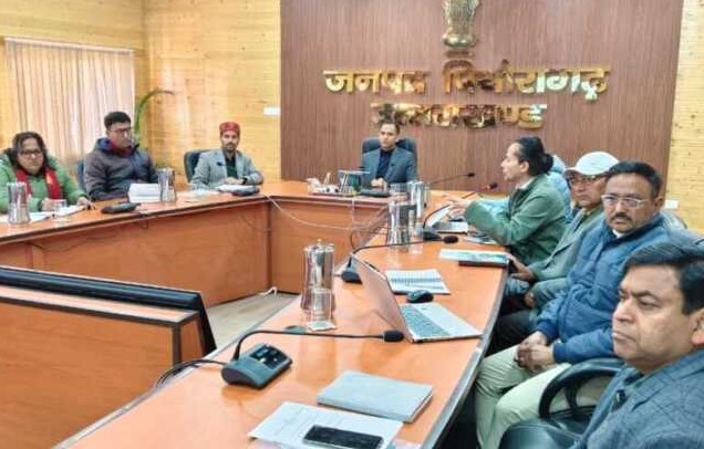 पिथौरागढ़ में हिमोत्थान परियोजनाओं की समीक्षा: आजीविका, जल संरक्षण व महिला सशक्तिकरण पर बल