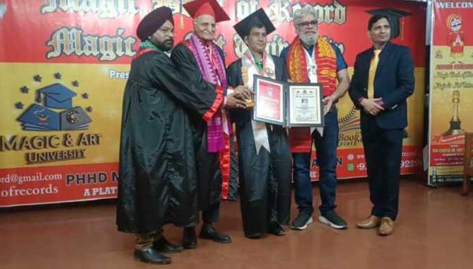 ऋषिकेश: एमबीआर द्वारा आयोजित मानद डॉक्टरेट समारोह में सरस्वती विद्या मंदिर के उप-प्रधानाचार्य नागेंद्र पोखरियाल सम्मानित