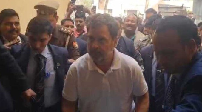 सुल्तानपुर कोर्ट में राहुल गांधी ने दर्ज कराया बयान, मानहानि केस में पेश किए सफाई साक्ष्य