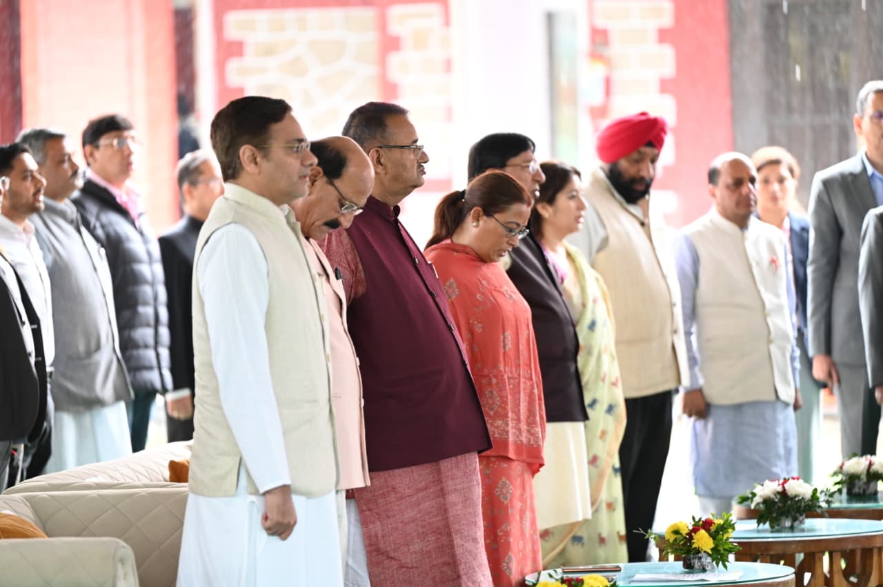 उत्तराखंड: पांच विधायकों ने ली मंत्री पद की शपथ, राज्यपाल ने दिलाई शपथ