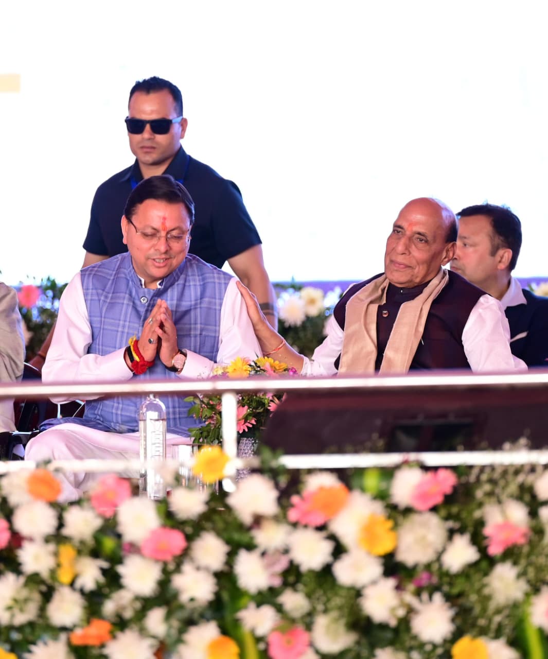 धामी बने ‘धुरंधर’, उत्तराखंड विकास की राह पर अग्रसर: राजनाथ सिंह