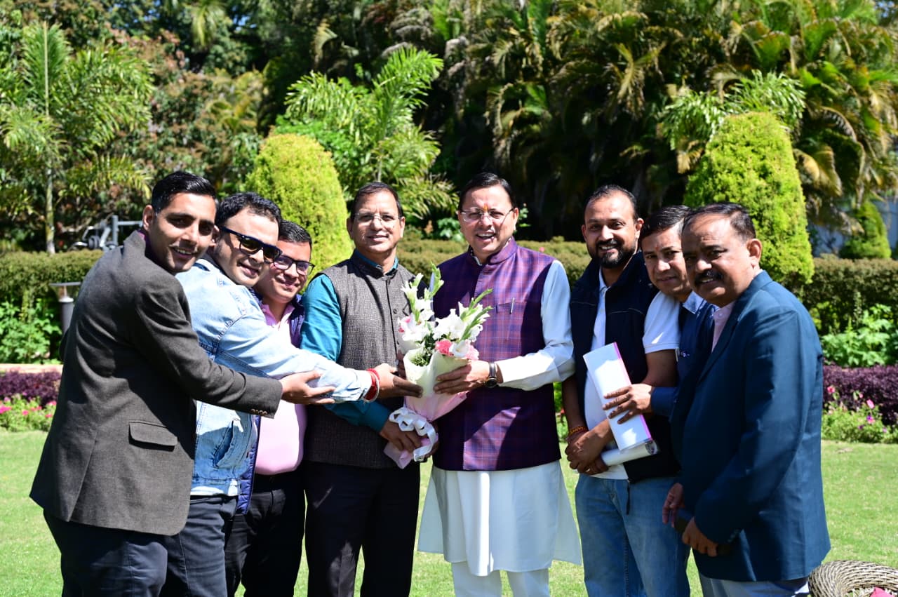 सीएम धामी ने पत्रकारों को दी बैसाखी की सौगात, प्रेस क्लब भवन का होगा शिलान्यास