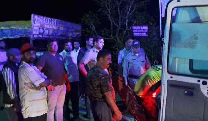 मुनि की रेती: सेल्फी लेते समय पैर फिसला, युवक 100 मीटर गहरी खाई में गिरा