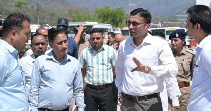 चारधाम यात्रा 2026: ऋषिकेश ट्रांजिट कैंप में 24×7 इंटीग्रेटेड कंट्रोल रूम सक्रिय रखने के निर्देश