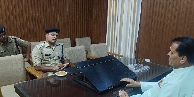 एक्शन मोड में ऋषिकेश विधायक: नए सीओ नीरज सेमवाल को दिए नशे और ट्रैफिक पर नकेल कसने के निर्देश