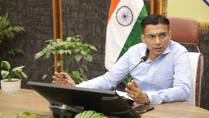 डीएम ने सीडीओ को दिए टीम गठित कर होमस्टे व्यापक सत्यापन के निर्देश