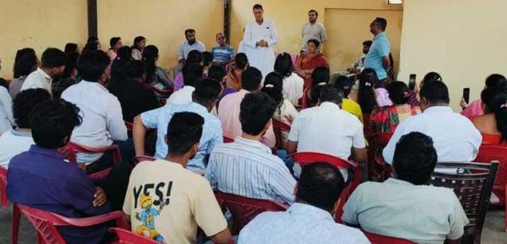 ऋषिकेश: शुभेंदु अधिकारी के शपथ ग्रहण पर कार्यकर्ताओं संग मिठाई बांट खुशियां साझा कीं