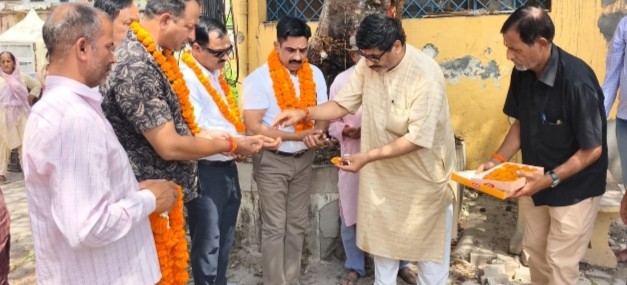 ऋषिकेश: महापौर शंभू पासवान ने 115 लाख रुपये से अधिक के विकास कार्यों का किया उद्घाटन