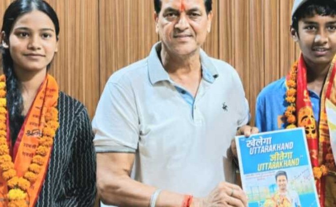 ऋषिकेश: विधायक डॉ. प्रेमचंद अग्रवाल ने हॉकी और पावरलिफ्टिंग खिलाड़ियों को किया सम्मानित
