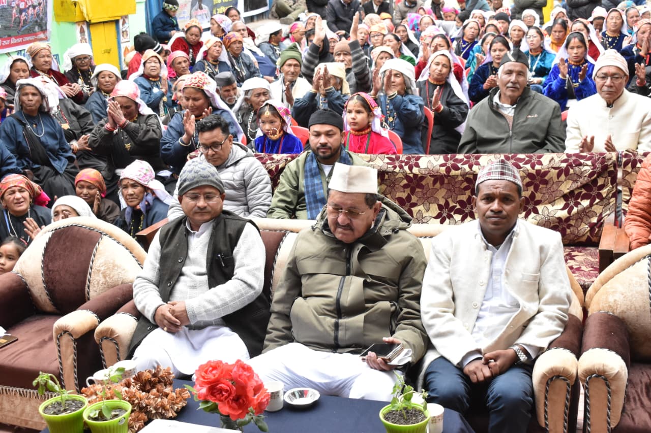 मलारी गांव में ग्रामीणों ने सामूहिक रूप से सुना प्रधानमंत्री का ‘मन की बात’ कार्यक्रम