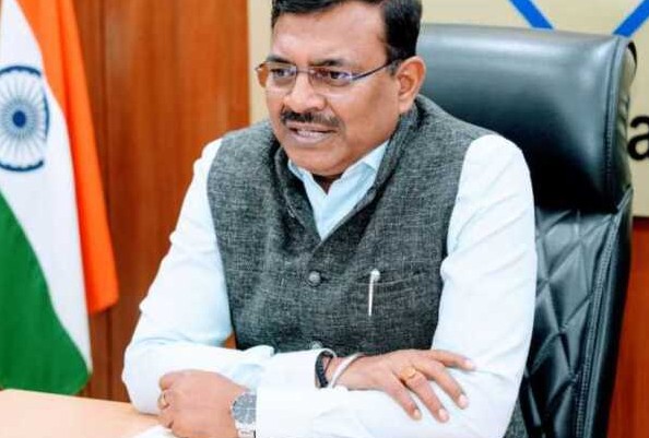 देहरादून: REAP और लखपति दीदी योजना की समीक्षा, मुख्य सचिव ने महिलाओं की आय बढ़ाने के दिए निर्देश