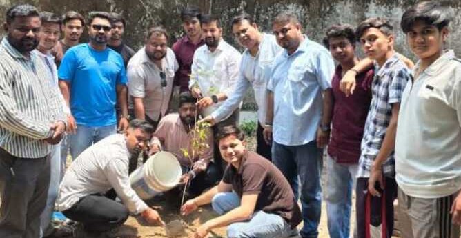 ऋषिकेश: राहुल गांधी के जन्मदिवस पर NSUI ने कराया वृक्षारोपण, पर्यावरण संरक्षण का दिया संदेश