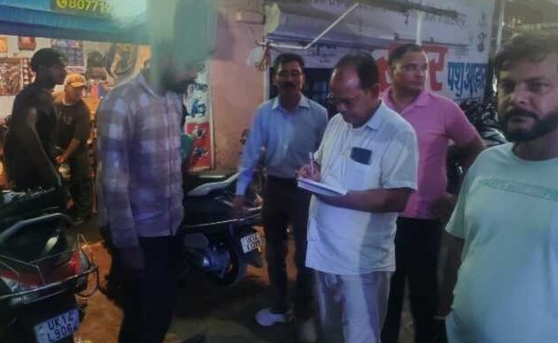 ऋषिकेश: भट्टोवाला गोलीकांड के बाद खदरी क्षेत्र में सत्यापन अभियान तेज, कनिष्ठ प्रमुख बीना चौहान के नेतृत्व में चला अभियान