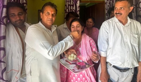 ऋषिकेश की बेटी शताक्षी शर्मा का DSP पद पर चयन, विधायक डॉ. प्रेमचंद अग्रवाल ने किया सम्मानित