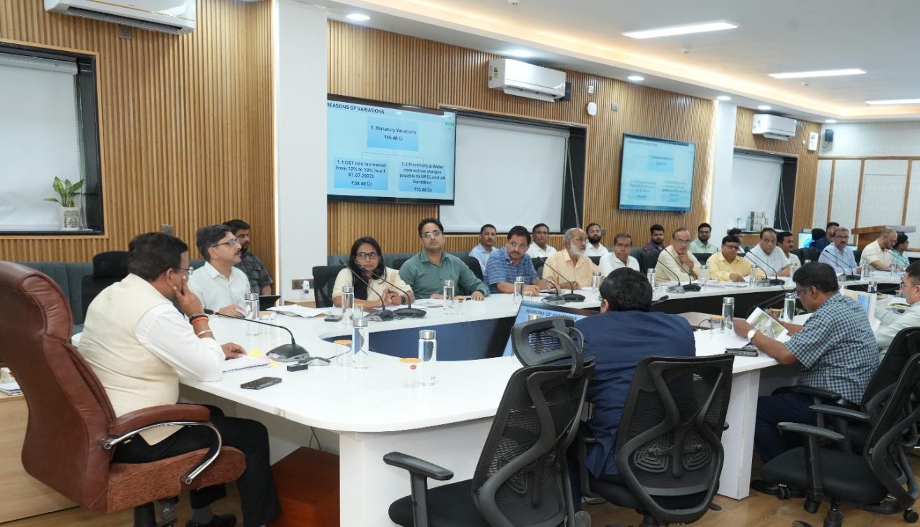 हरिद्वार मेडिकल कॉलेज, हल्द्वानी आरटीओ भवन, ऊर्जा पार्क कार्यालय और सहस्रधारा जलापूर्ति योजना को स्वीकृति