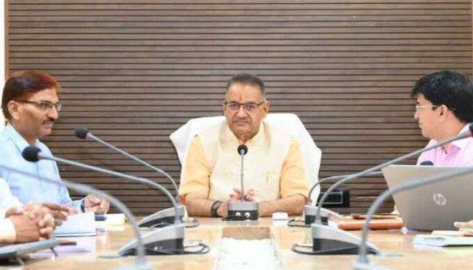 देहरादून: अल नीनो के प्रभाव से निपटने के लिए केंद्रीय कृषि मंत्री की बैठक, गणेश जोशी ने रखा उत्तराखंड का पक्ष