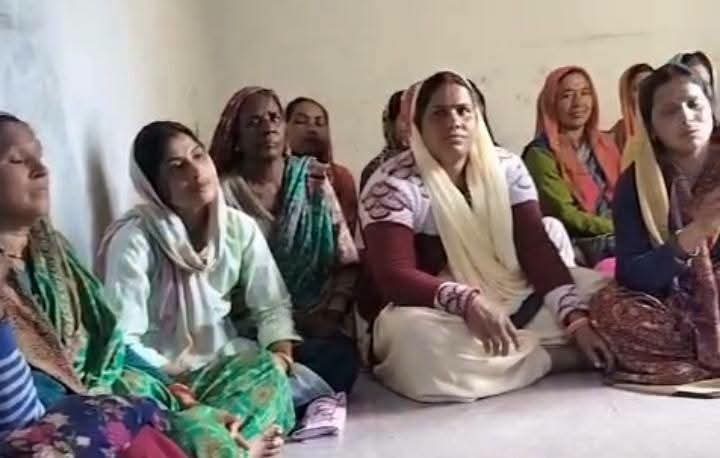 चमोली: पोखरी की ग्राम पंचायत पाब में शराबबंदी और स्वच्छता पर महत्वपूर्ण बैठक, 10 हजार जुर्माने का प्रावधान