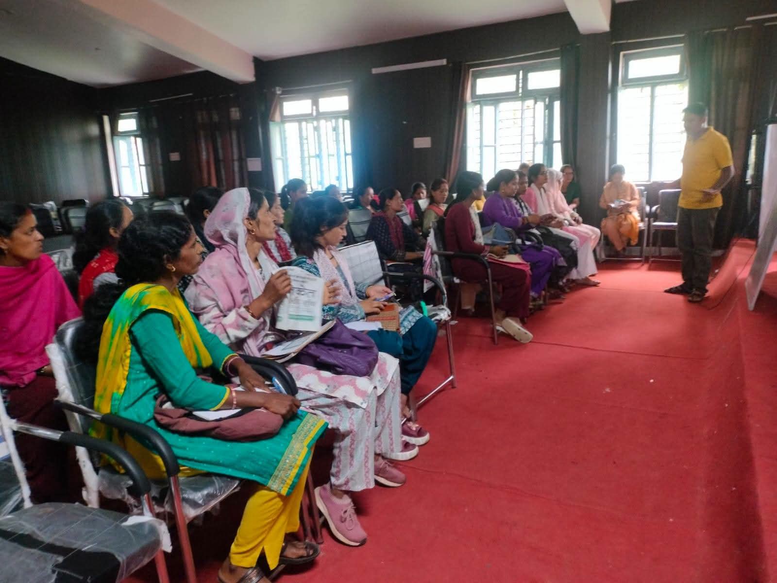 पोखरी: एनआरएलएम के तहत महिला स्वयं सहायता समूहों के लिए ‘लोकोस’ प्रशिक्षण कार्यक्रम आयोजित