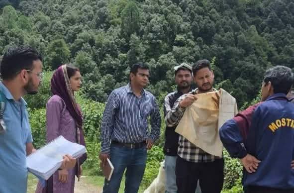 गुडम–नैल मोटर मार्ग के भूस्खलन पर संयुक्त निरीक्षण, बरसात के बाद होगी मरम्मत