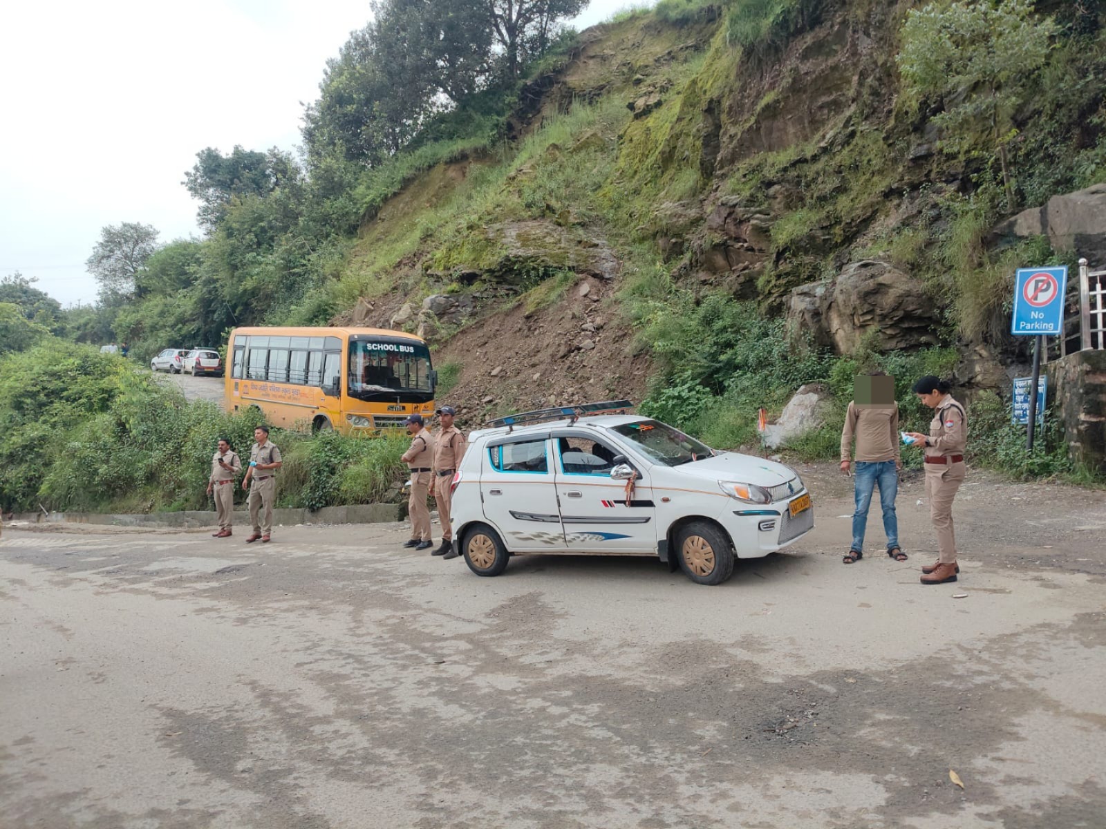 बागेश्वर पुलिस ने ‘ऑपरेशन प्रहार’ के तहत की कार्रवाई—32 वाहन चालकों पर मोटर वाहन अधिनियम में हुई कार्रवाई
