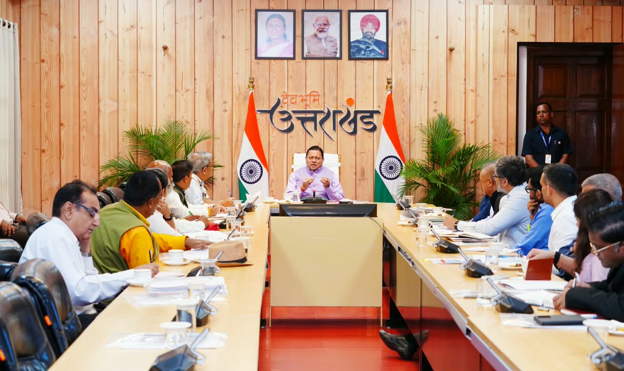 ग्राम्य विकास एवं पलायन निवारण आयोग की बैठक में मुख्यमंत्री ने रिवर्स पलायन को बढ़ावा देने के दिए निर्देश
