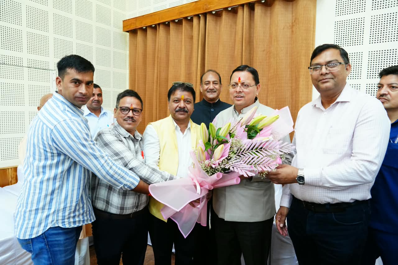 पत्रकारों के प्रतिनिधिमंडल ने मुख्यमंत्री से मुलाकात—आठ सूत्रीय मांग पत्र सौंपा, विभिन्न मुद्दों पर चर्चा