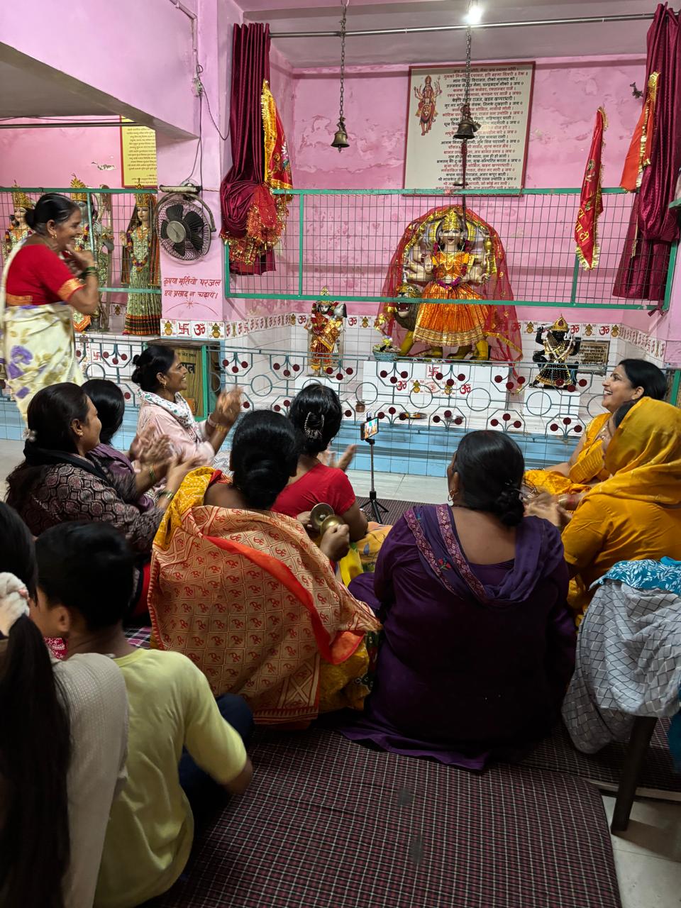 कालागढ़: विश्वकर्मा पूजा पर प्राचीन शिव मंदिर में उमड़ी श्रद्धालुओं की भीड़—विधि-विधान से हुई पूजा-अर्चना