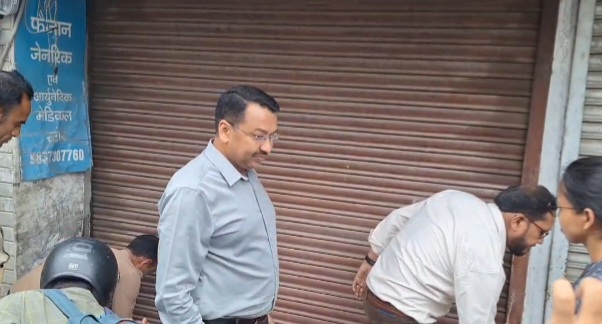 हल्द्वानी के बनभूलपुरा में सात अवैध क्लीनिक सील, प्रशासन ने तेज की कार्रवाई